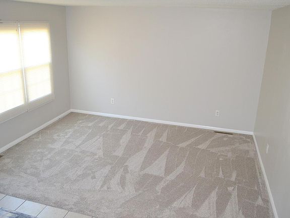 5th image of 3211 Deshler Dr
