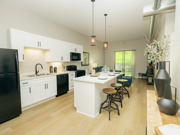 2500 S McClellan Ave #116 — Photo 3
