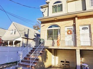 49 Post Ln, Staten Island, NY
