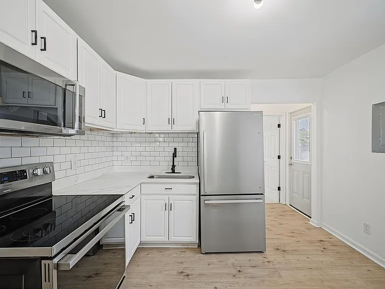 55 Greeneland Blvd — Photo 17