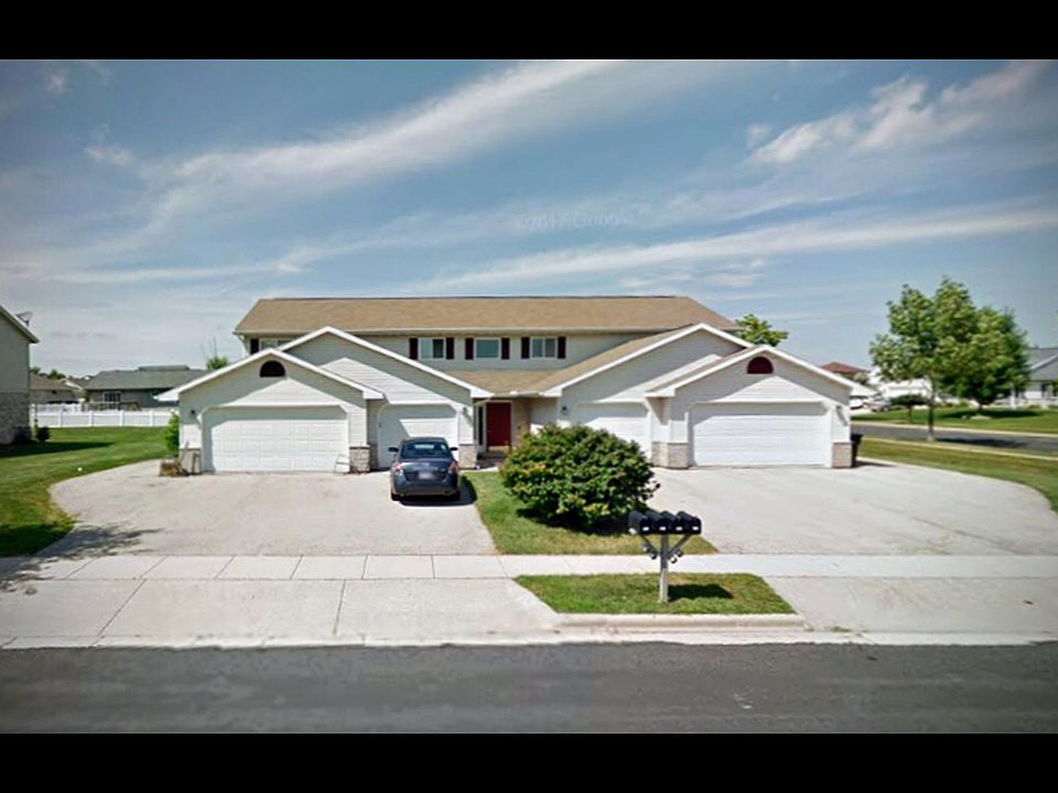 1st image of 390 Blackberry Ln