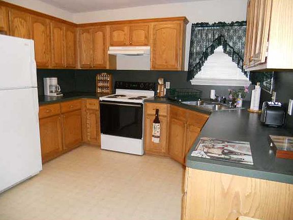 5th image of 3919 Peaceful Valley Cir
