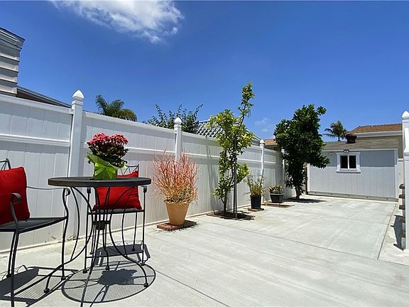 4th image of 3595 Santa Fe Ave Spc 261
