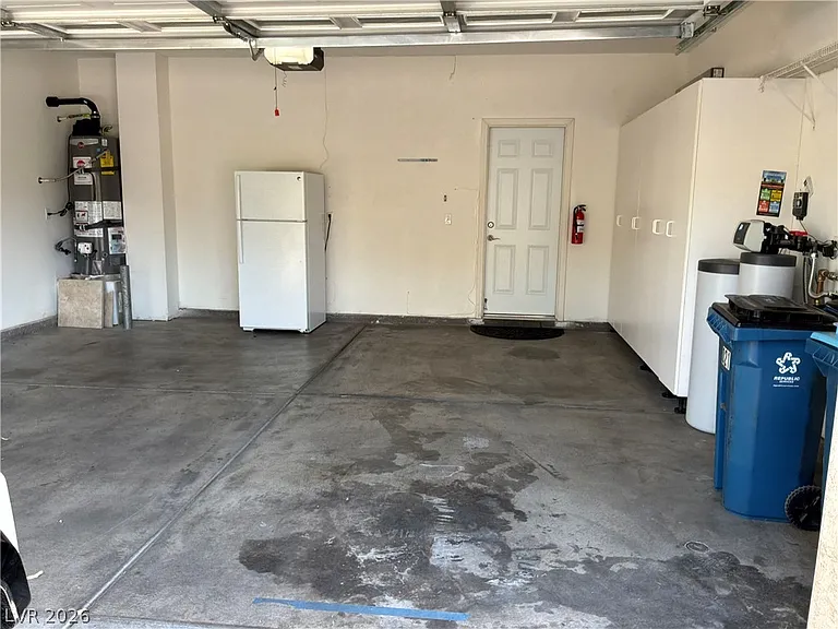 10021 Calabasas Ave — Photo 2