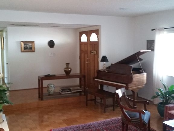 5th image of 9900 Milburn Dr