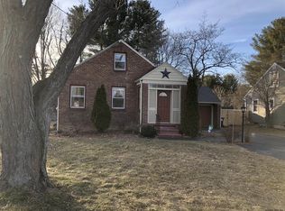 8 Nielsen Rd, Altamont, NY 12009