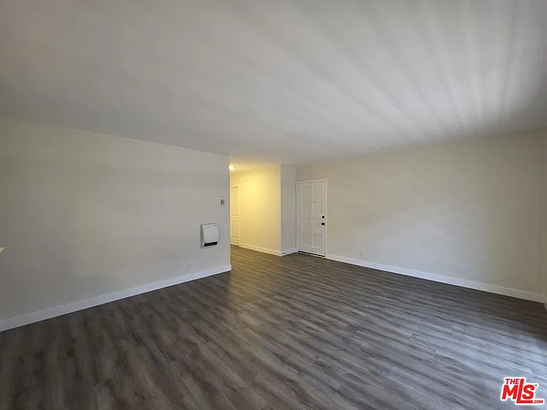 2228 20th St #5 — Photo 6
