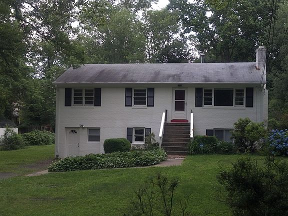 4th image of 9908 Barbara Ann Ln