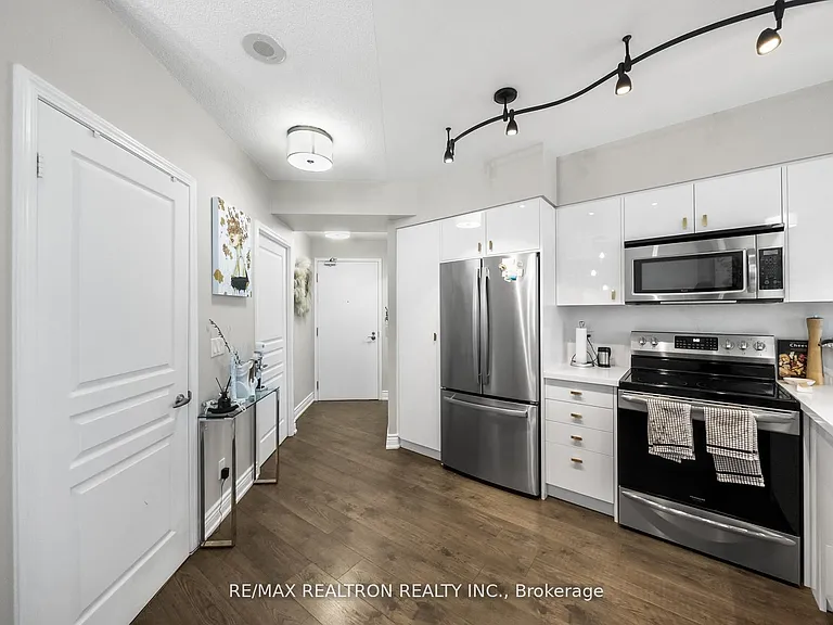 2230 Lake Shore Blvd S #2008 — Photo 25