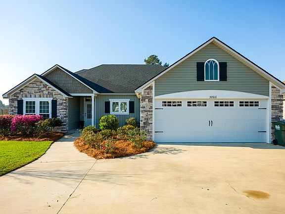 2nd image of 3808 Coventry Dr