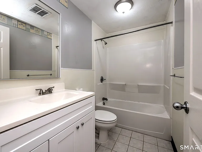 29 Anton Rd #D — Photo 31