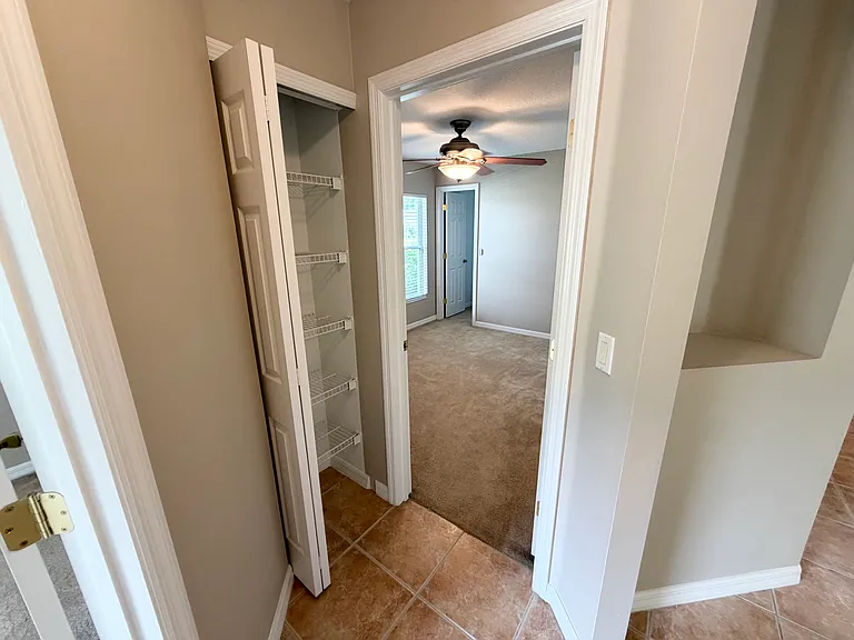 6802 Stoneheath Ln — Photo 17