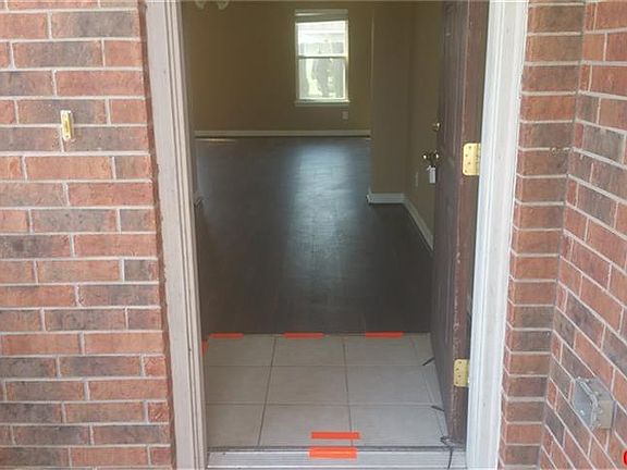 4th image of 1535 Darfield Ct