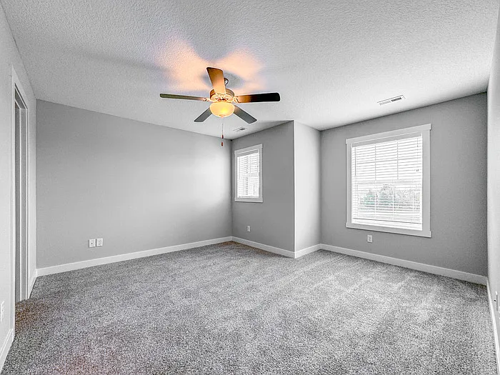 2613 NW Lois Ln — Photo 5