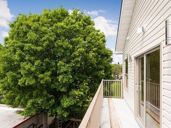 3rd image of 83 Corbin Ave