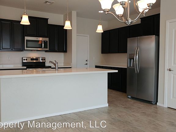 4th image of 6243 Goldfinch Dr