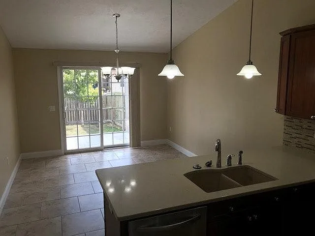 2904 Cronin Drive — Photo 3