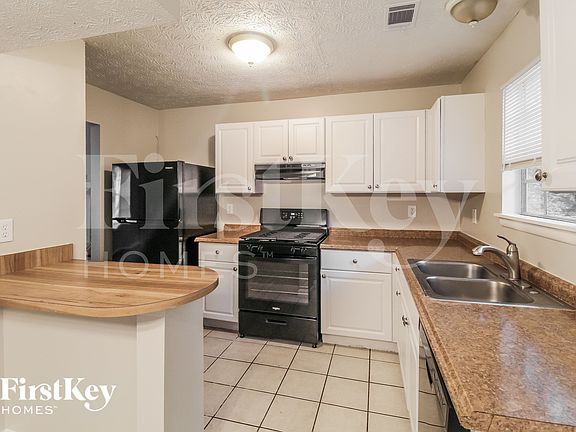 5th image of 4631 Garden Hills Dr