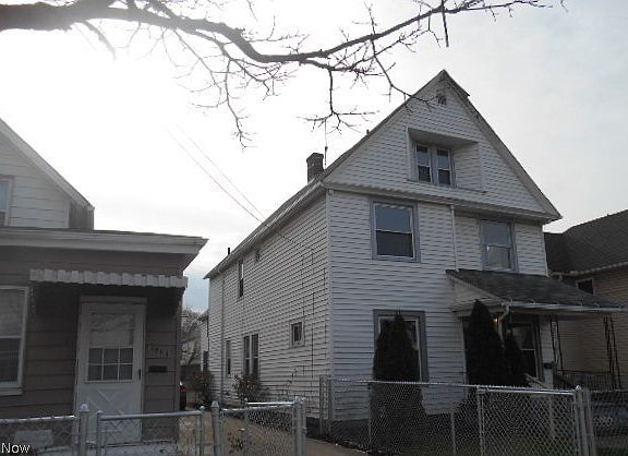 5th image of 1911-1913 Buhrer Ave