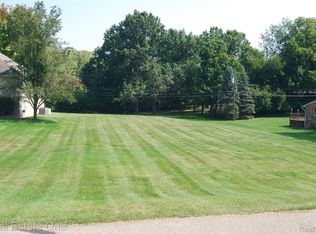 0 Orchardale Dr, Rochester, MI 48309