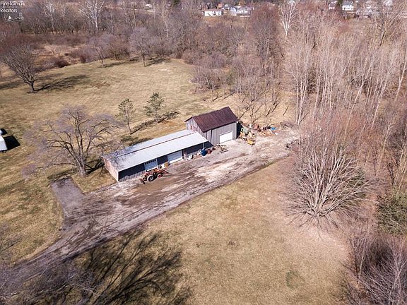 5th image of 40 Laird Dr