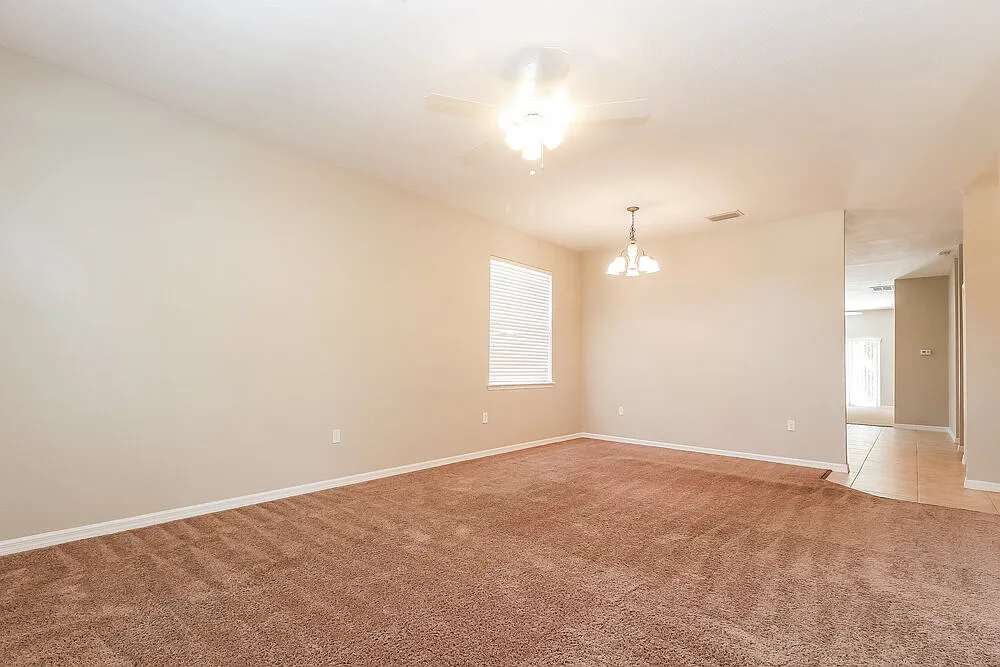 4 bed, 2.0 bath, 1968 sqft, $3,800 — Photo 3