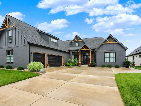 1135 Maclaren Ct, Franklin, IN 46131
