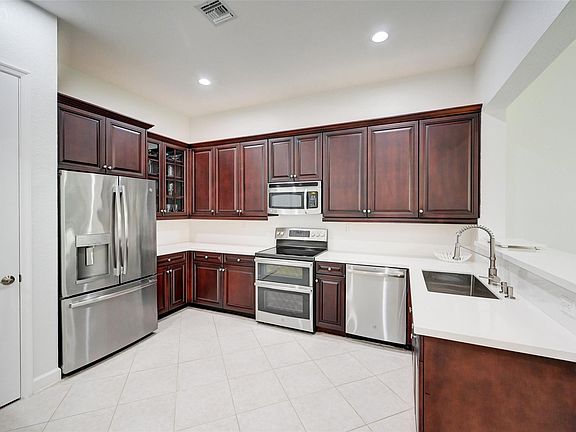 5th image of 5937 NW 117th Drive