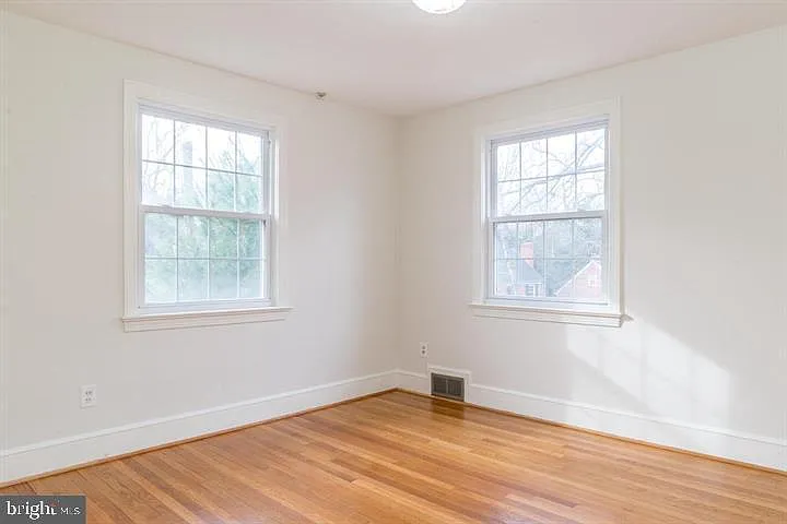 1667 Primrose Rd NW — Photo 22
