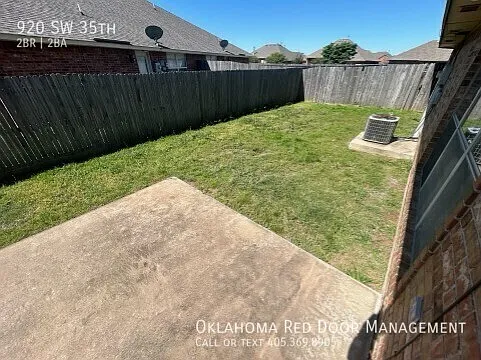 920 SW 35th St — Photo 8