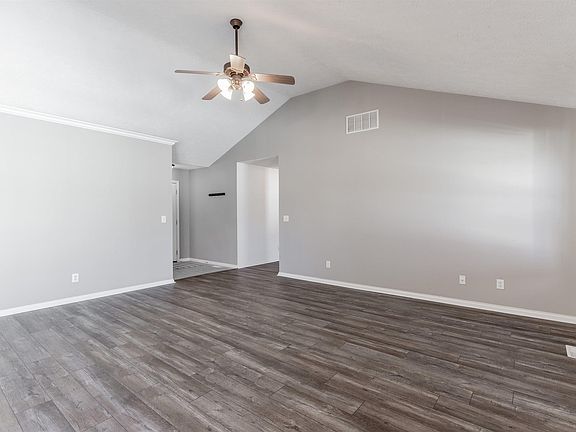 4th image of 4608 Baywood Ct