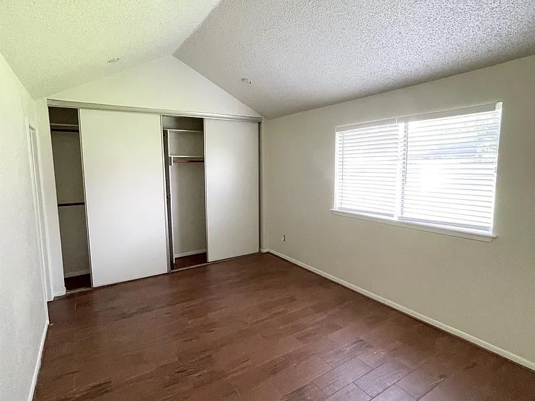 4115 Issacks Way — Photo 4