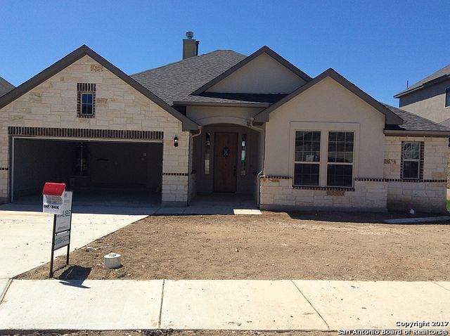 1st image of 1066 Cedar Glen