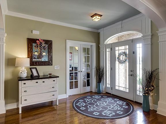 5th image of 118 Mandarin Ct