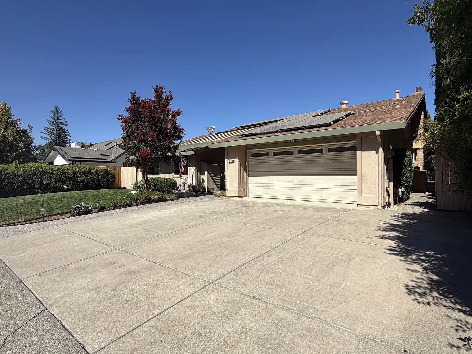 113 Riverview Court - 1 — Photo 2