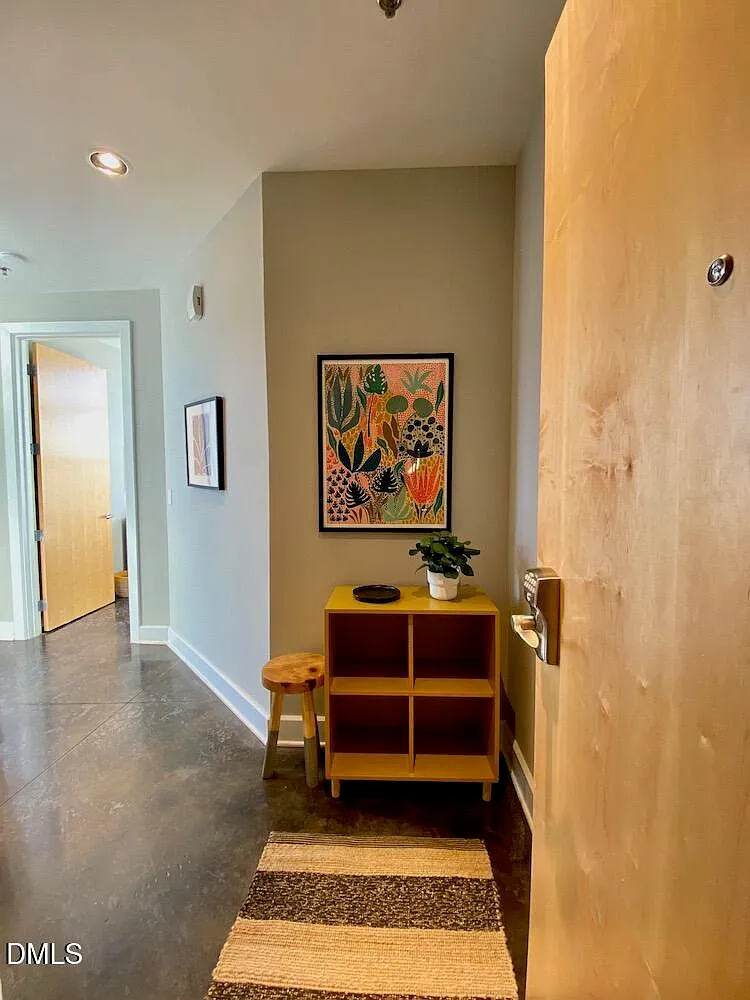 The Exchange on Erwin — Photo 4