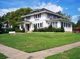 620 E Maple St, Independence, KS 67301