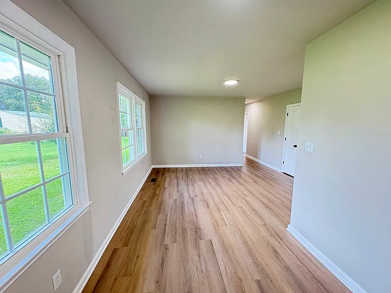 304 Belltown Rd — Photo 4