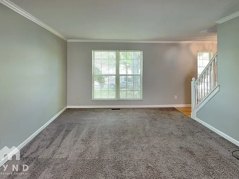 137 Ash St — Photo 6
