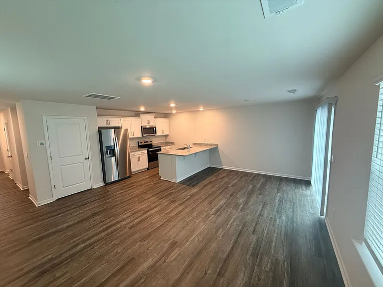 5167 Hyrule Dr — Photo 9