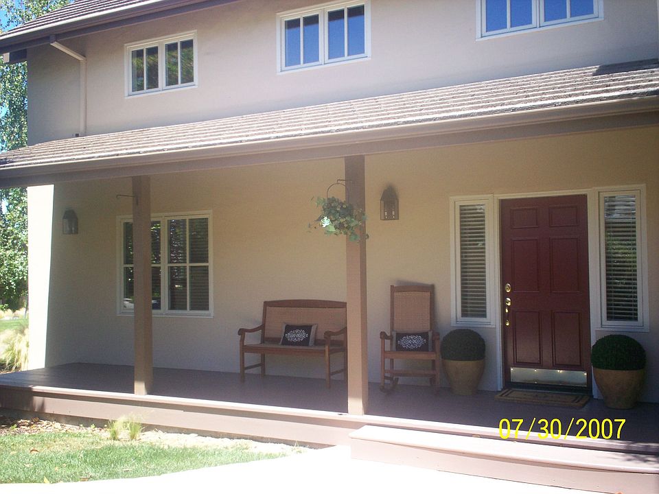 Front Porch Lifestyle