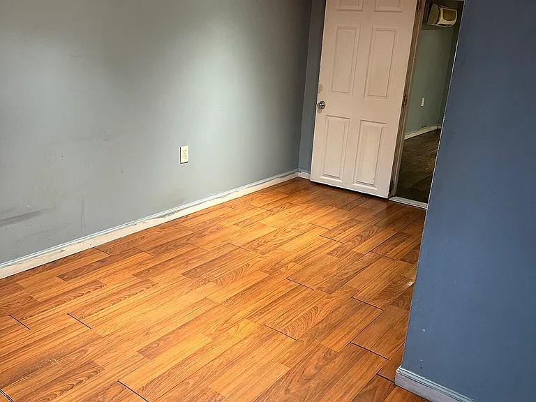 1103 Violet Ave #1 — Photo 16