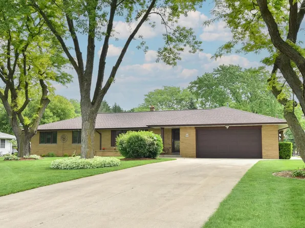 W153N9664 Neptune DRIVE, Germantown, WI 53022