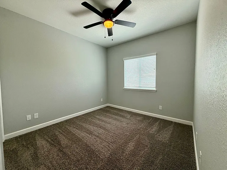 2607 Tanoak Ter — Photo 10