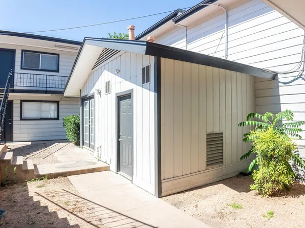 924 E Dean Keeton St APT 127, Austin, TX 78705