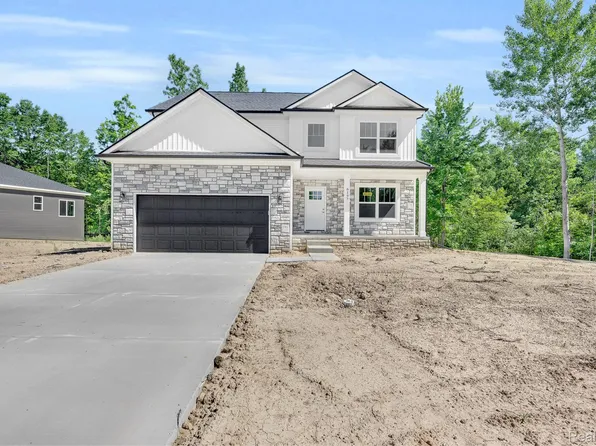 16252 Catalpa Ridge Dr, Holly, MI 48442
