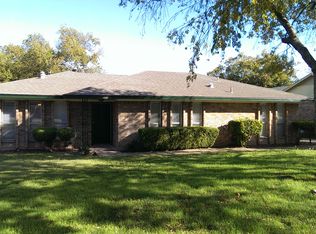 206 N Casa Grande Cir, Duncanville, TX 75116