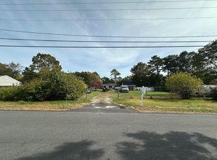 47 Mayflower Ln, Wareham, MA 02571