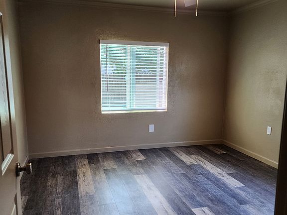 2nd image of 122 Eldridge Ave