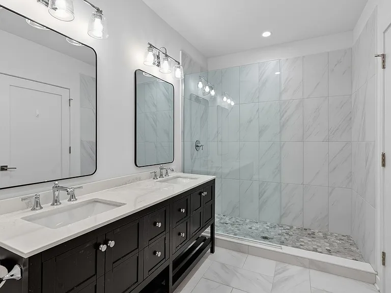 1401 N Western Ave — Photo 38